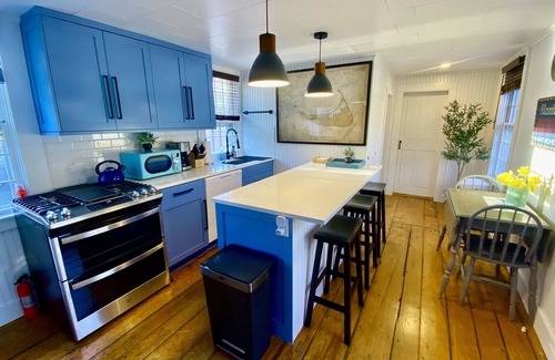 Eel Point House | The Nantucket Farmhouse. Private, completely renovated, 10 minutes to the beach