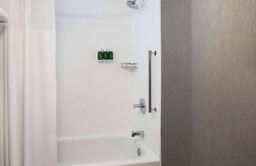 Donelson Resort | The Nashville Hideaway! 2 Modern Units, Pet-friendly Property, Kitchenette!