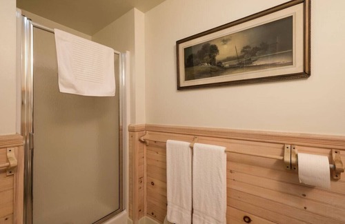 Stonington Hotel | The Nathaniel Bowditch - Inn on the Harbor