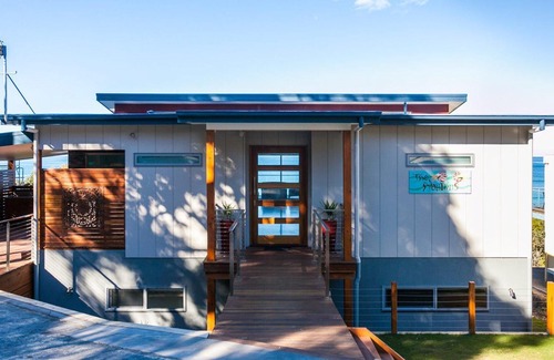 Lorne House | The Nautilus - Ocean View for Miles