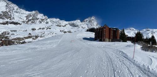 Cervinia Apartment | THE NEST Alpine Loft Ski-in Ski-out