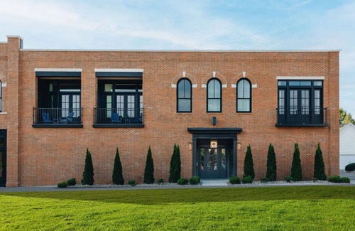 Prospect Hotel | The Nest at The Purple Martin is a 1 bedroom, 1 bathroom unit in Norton Commons