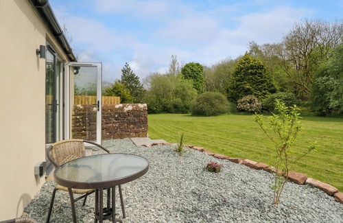 Rowrah Cottage | THE NEST, family friendly, with a garden in Arlecdon