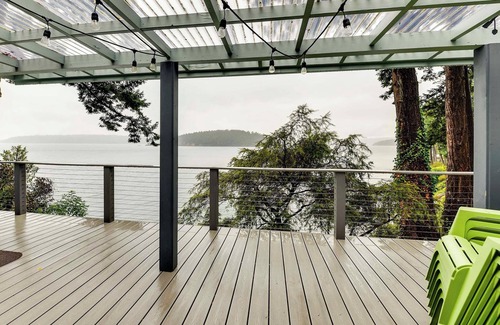 La Conner House | 'The Nest' Gorgeous Waterfront La Conner Getaway!