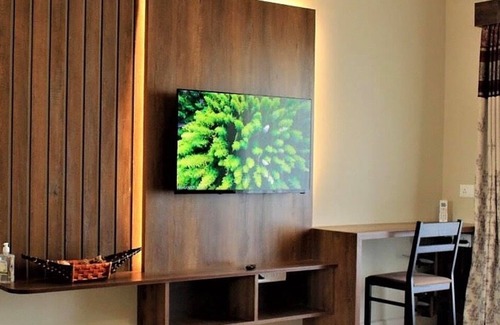 Nerul Apartment | The Nest, holiday home, 7min away from beach and nightlife.