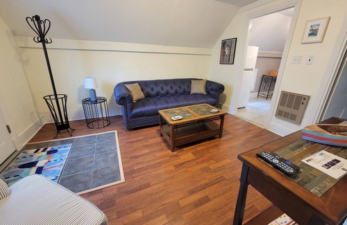 Searsport Apartment | The Nest - one bed apartment