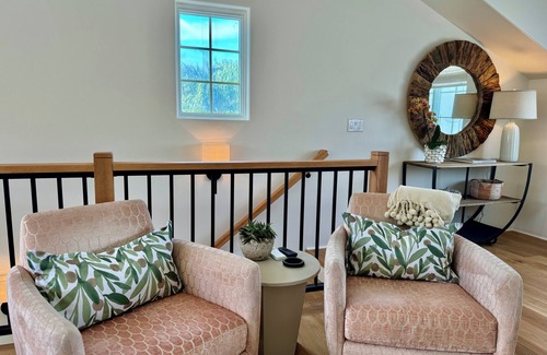 Demere Park Apartment | The Nest /Steps to beach and dining