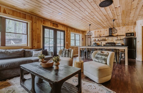 Laurelville House | The Nest @ The Treehouses