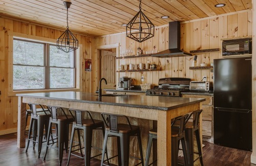 Laurelville House | The Nest @ The Treehouses