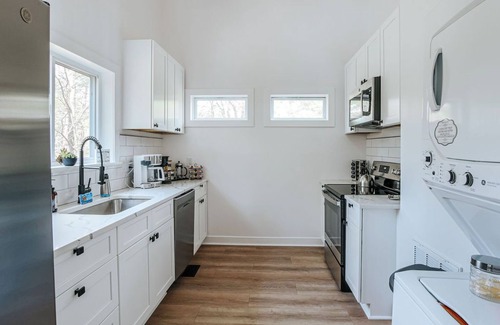 Berkeley Springs Cabin | ~The Nest~