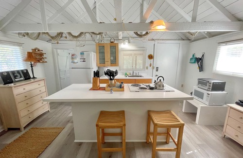 Ocracoke House | The Net House: Quaint Restored Cottage Once a Net House