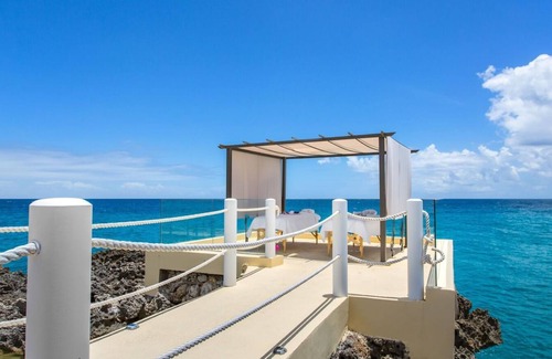 Maho Condo | The new Lux Maho Reef Studio is a comfortable, stylish and in the best location!