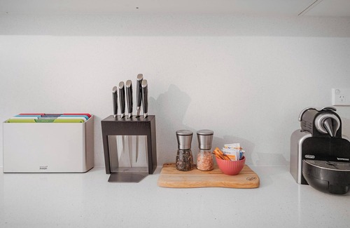 Newtown House | The Newtowner - Stylish Home in the heart of Newtown!