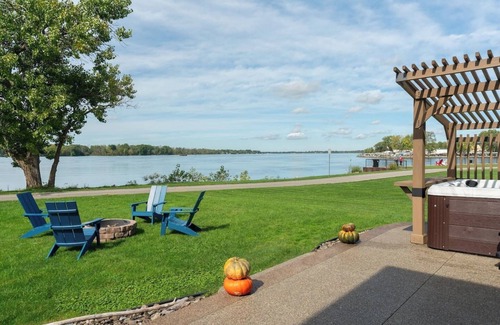 North Tonawanda House | The Niagara Shores by Sul Lago