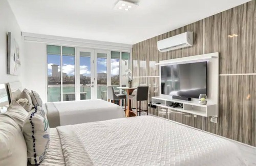 Puerta de Tierra Condo | The Nicest View of Condado