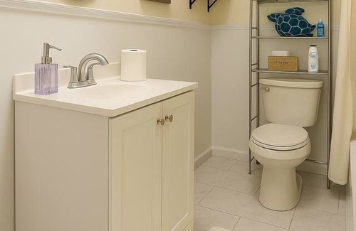 Tonawanda Apartment | The Nook - Full Home in Tonawanda
