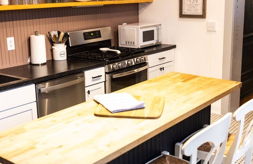 Marion House | The Nott & The Nest on Pucker Street