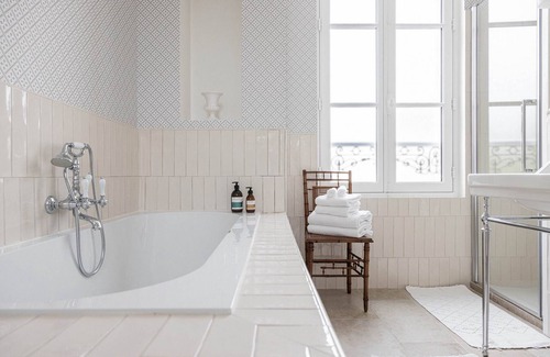 Le Pian-Medoc House | The Oa Suite