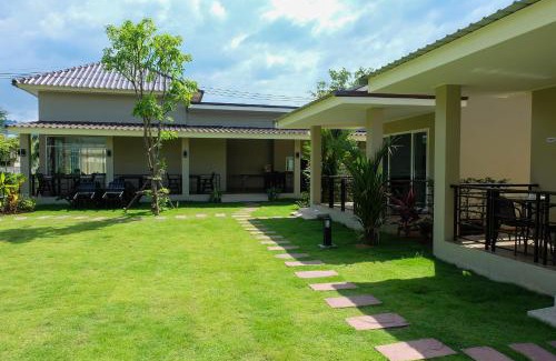 Khuk Khak Beach Resort | The Oasis Khaolak Resort - SHA Plus