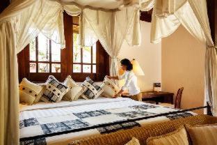 Sigar Penjalin Resort | The Oberoi Beach Resort, Lombok