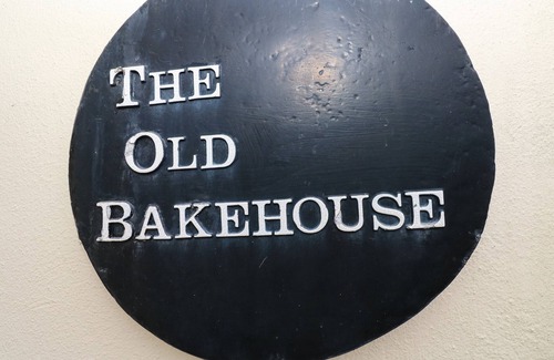 Vale of Glamorgan Cottage | THE OLD BAKEHOUSE, pet friendly, with a garden in Llantwit Major