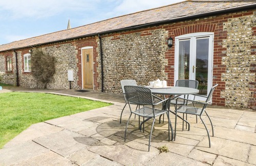 Patching Cottage | THE OLD DAIRY, pet friendly, character holiday cottage in Angmering