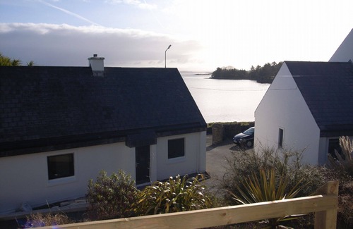 Killala Cottage | The Old Deanery Cottage 7 - sleeps 7 guests in 3 bedrooms