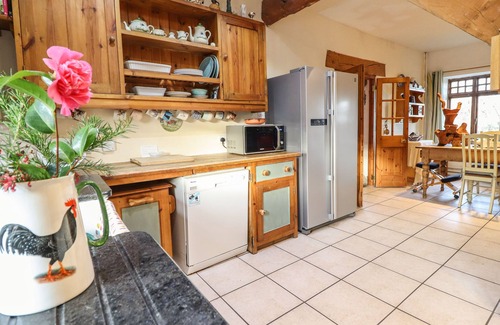 Henryd House | THE OLD GRANARY, pet friendly, character holiday cottage in Conwy