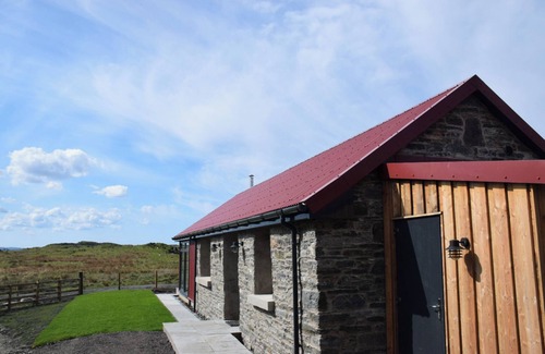 Oban Cottage | THE OLD HOUSE, BALURE, pet friendly, with open fire in Lismore