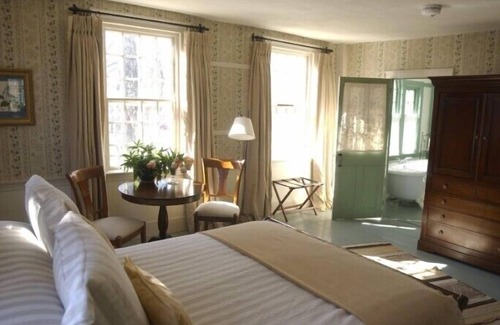 New Marlborough Hotel | The Old Inn On The Green