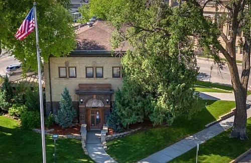Sterling House | The Old Library – A 116-Year-Old National Historic Treasurer. 2 Floors w/Patio.