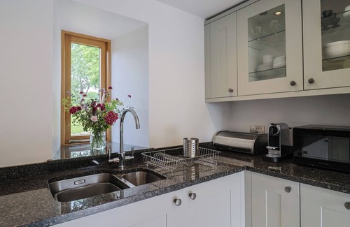 Honiton Cottage | THE OLD LOG SHED, family friendly, luxury holiday cottage in Honiton