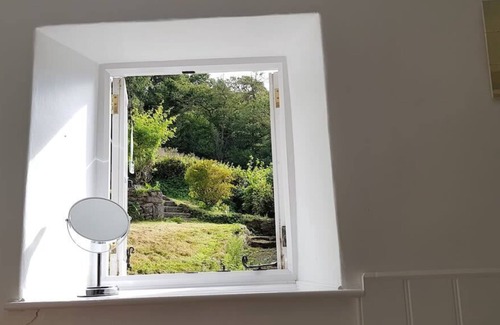 Newton Abbot House | The Old Post Office. A cosy rural gem - Dartmoor