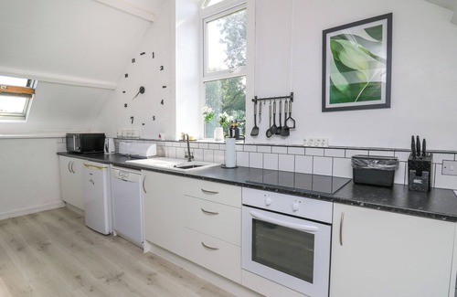 Llanybydder Cottage | THE OLD WORKSHOP, pet friendly, country holiday cottage in Lampeter