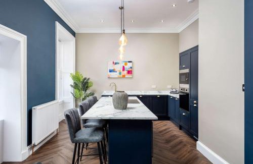 Ayr Apartment | The Oliver