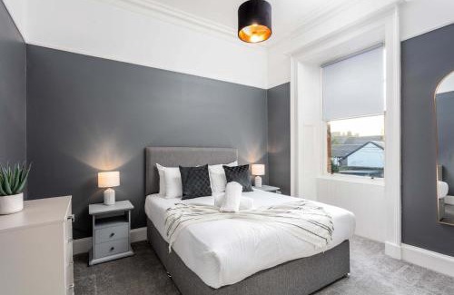 Ayr Apartment | The Oliver