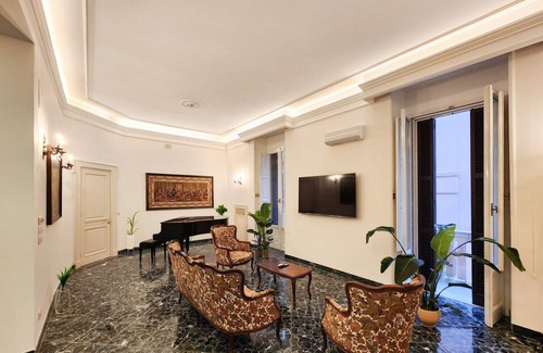 Municipio 1 Apartment | The One - Luxury Apartment with Piano