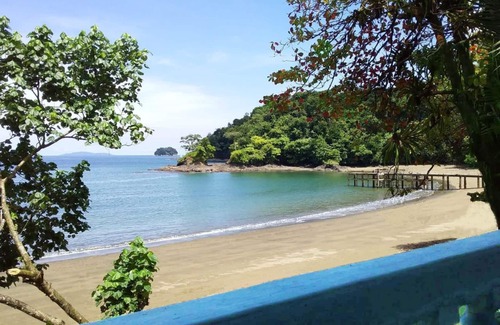 Veraguas House | The only Private Beachfront 2 story House Rental in Pixvae