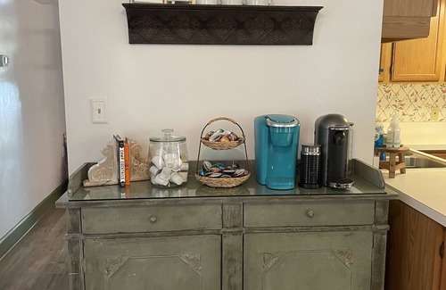 Steinhatchee Cottage | The Orange Blossom Cottage - Steinhatchee Landing - Creekside - Sleeps 8