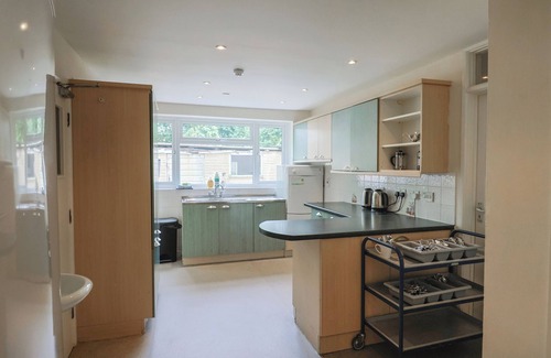 Combpyne House | THE ORCHARD COUNTRY HOUSE, pet friendly, with open fire in Lyme Regis