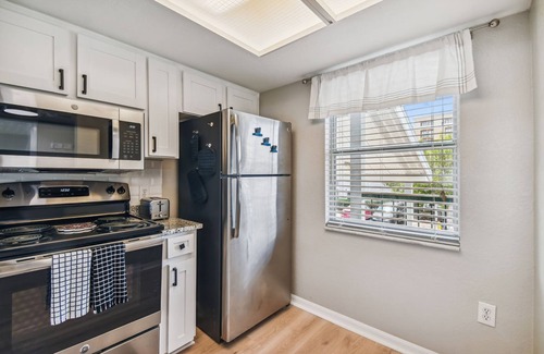 Temple Terrace Condo | The Orchid by DNY Prime minutes to Busch Gardens and USF