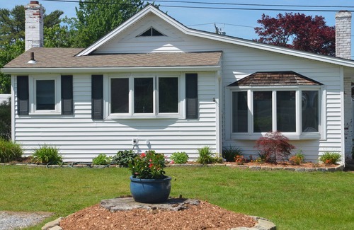 Old Saybrook Cottage | The Osprey - South Cove, Old Saybrook, CT - water views & close to town.