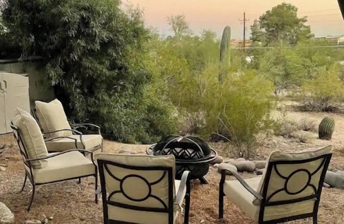Oracle Foothills Estates House | The Outpost! 5-Bedroom Ranch with Donkeys!
