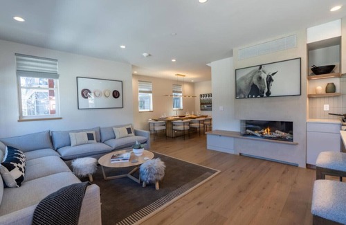 Crested Butte Hotel | The Outpost - New 5BR Mtn Retreat