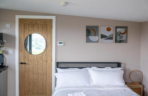 Crich Cabin | The Outside-Inn Wirksworth