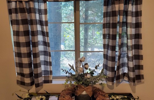 Twin Peaks Cabin | The Overlook Nook at The Twin Peaks Lodge