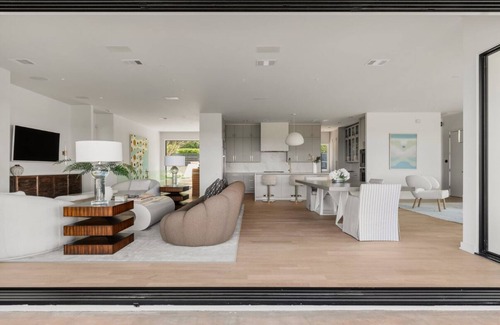Mount Bonnell Terrace House | The Overlook on Monte Vista