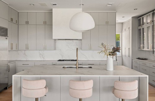 Mount Bonnell Terrace House | The Overlook on Monte Vista