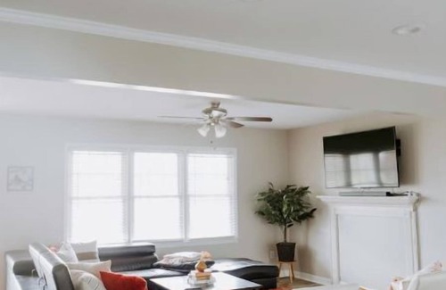 Greensboro House | The Oxford Ranch, 4BR 3BA in Greensboro