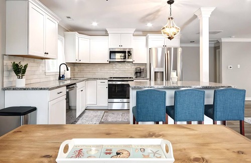 Weems House | The Oyster Tongs "Private Coastal Retreat"